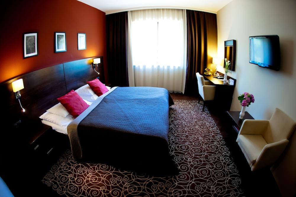 Budapest Airport Hotel Stacio Wellness & Konferencia Vecsés Eksteriør bilde